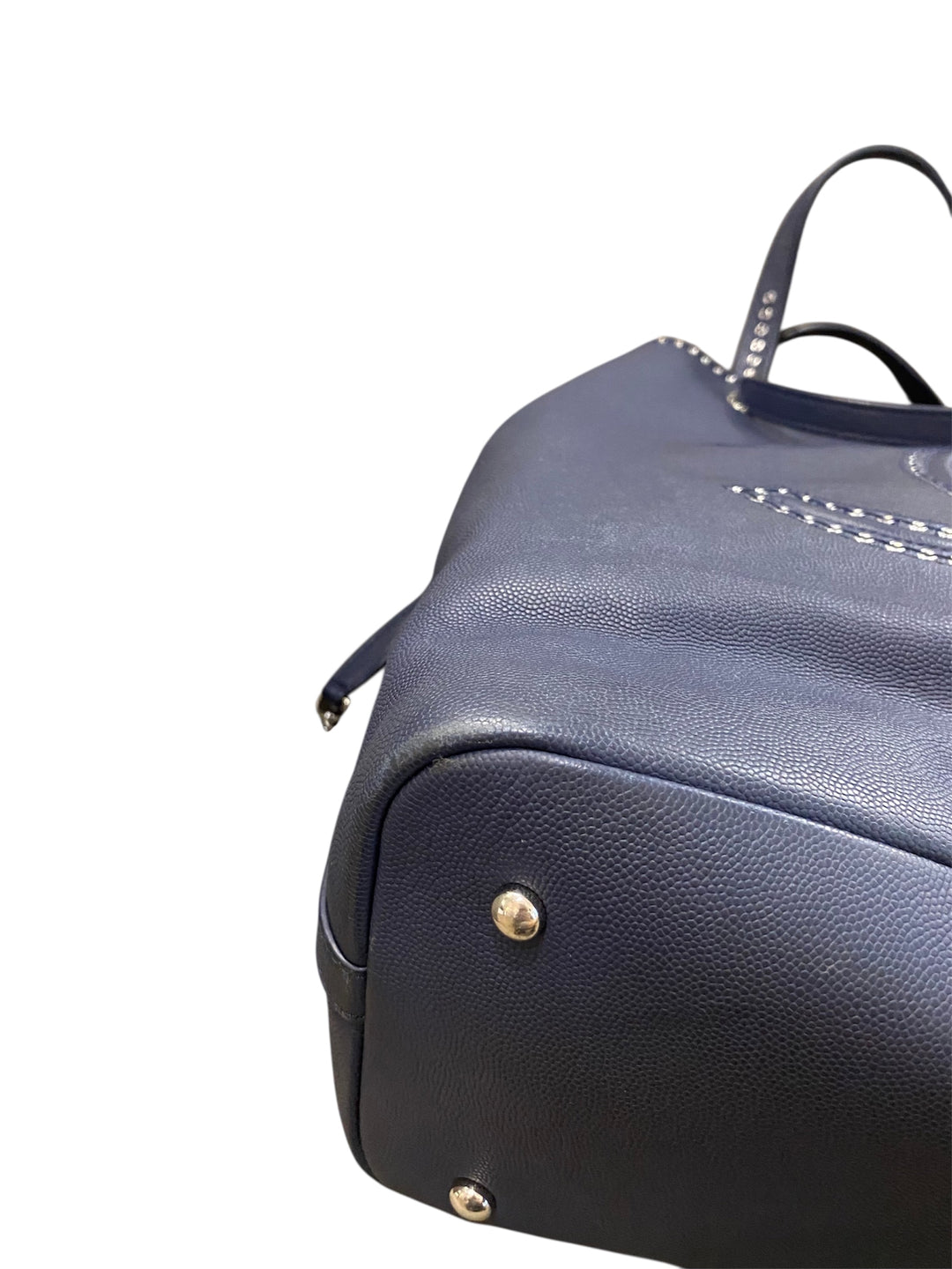 CHANEL
Grande shopper borchiata