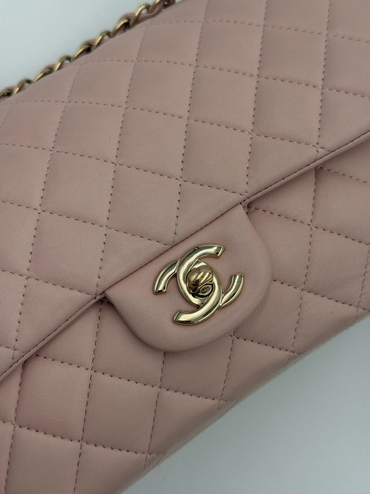 Chanel Classic 11.12