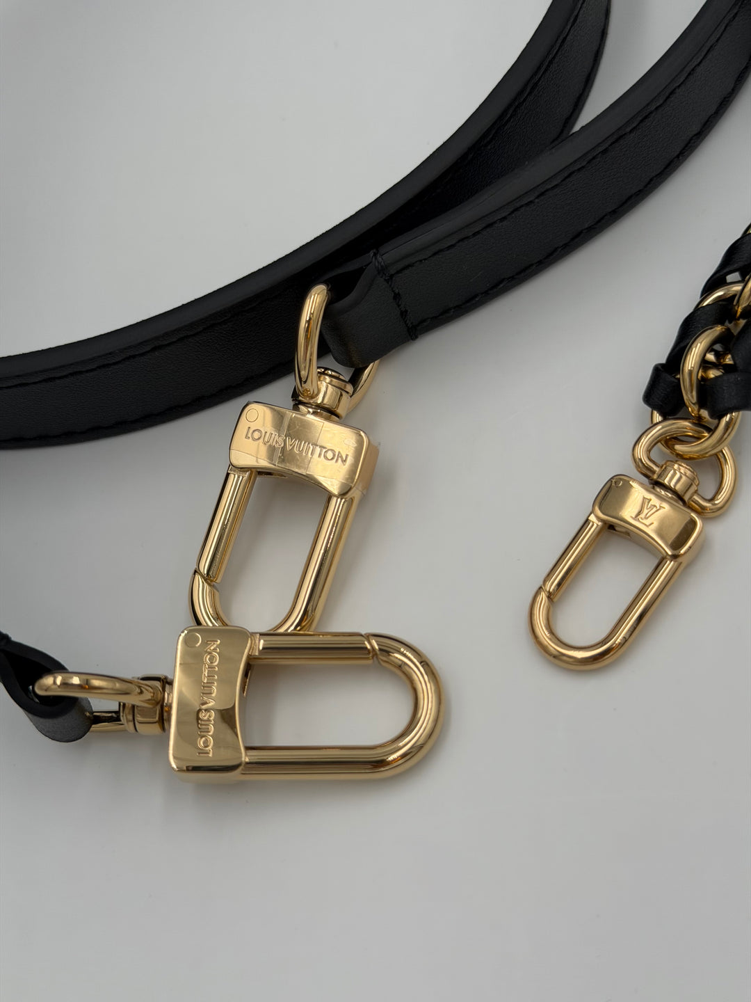 Louis Vuitton OnTheGo East West