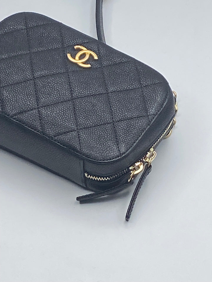 Chanel black caviar camera /marsupio mini bag