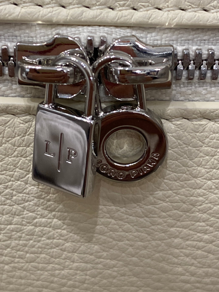 Loro piana extra pocket L19