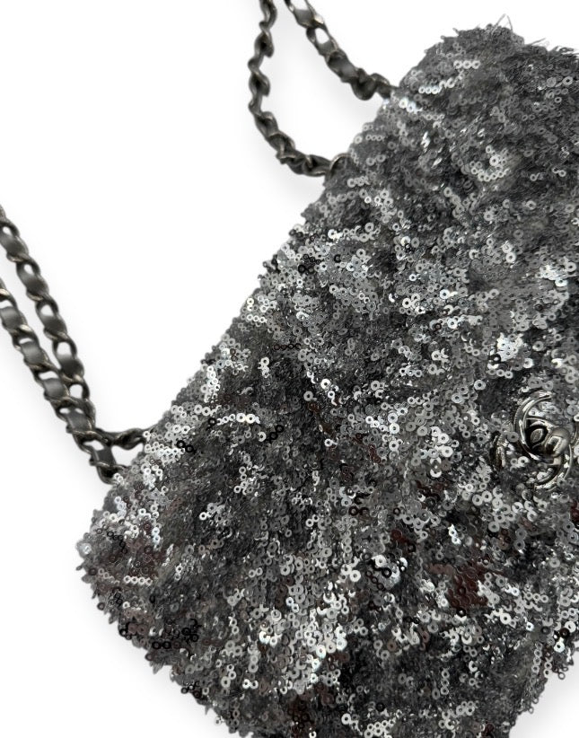 Chanel Classic Flap in paillettes