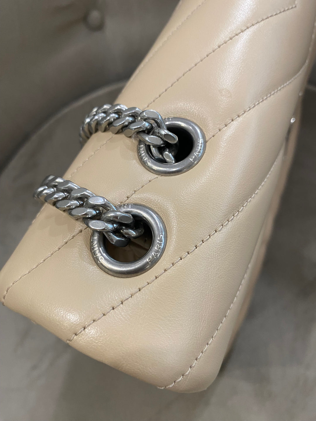 Saint Laurent Medium LouLou  Beige