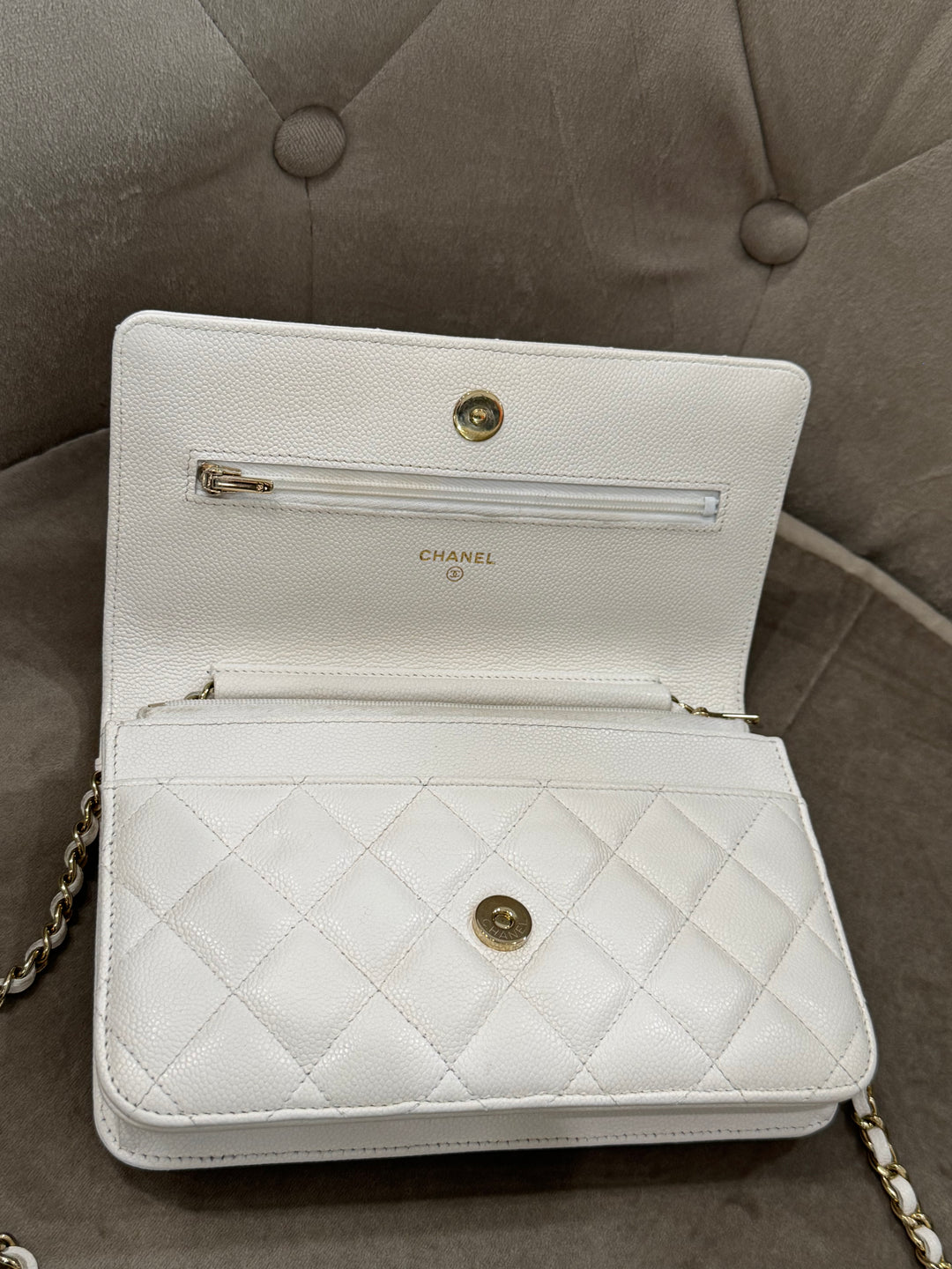 Chanel Wallet on chain