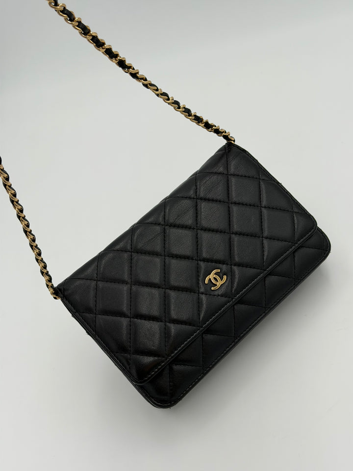 Chanel Wallet on Chain