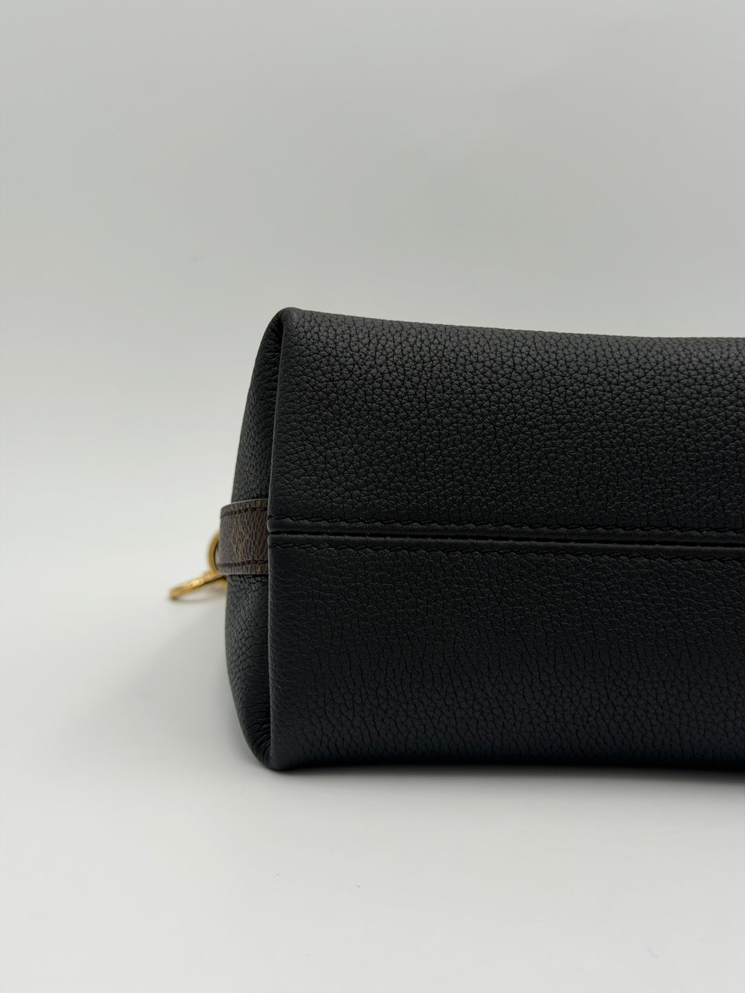 Louis Vuitton Multipass Mini