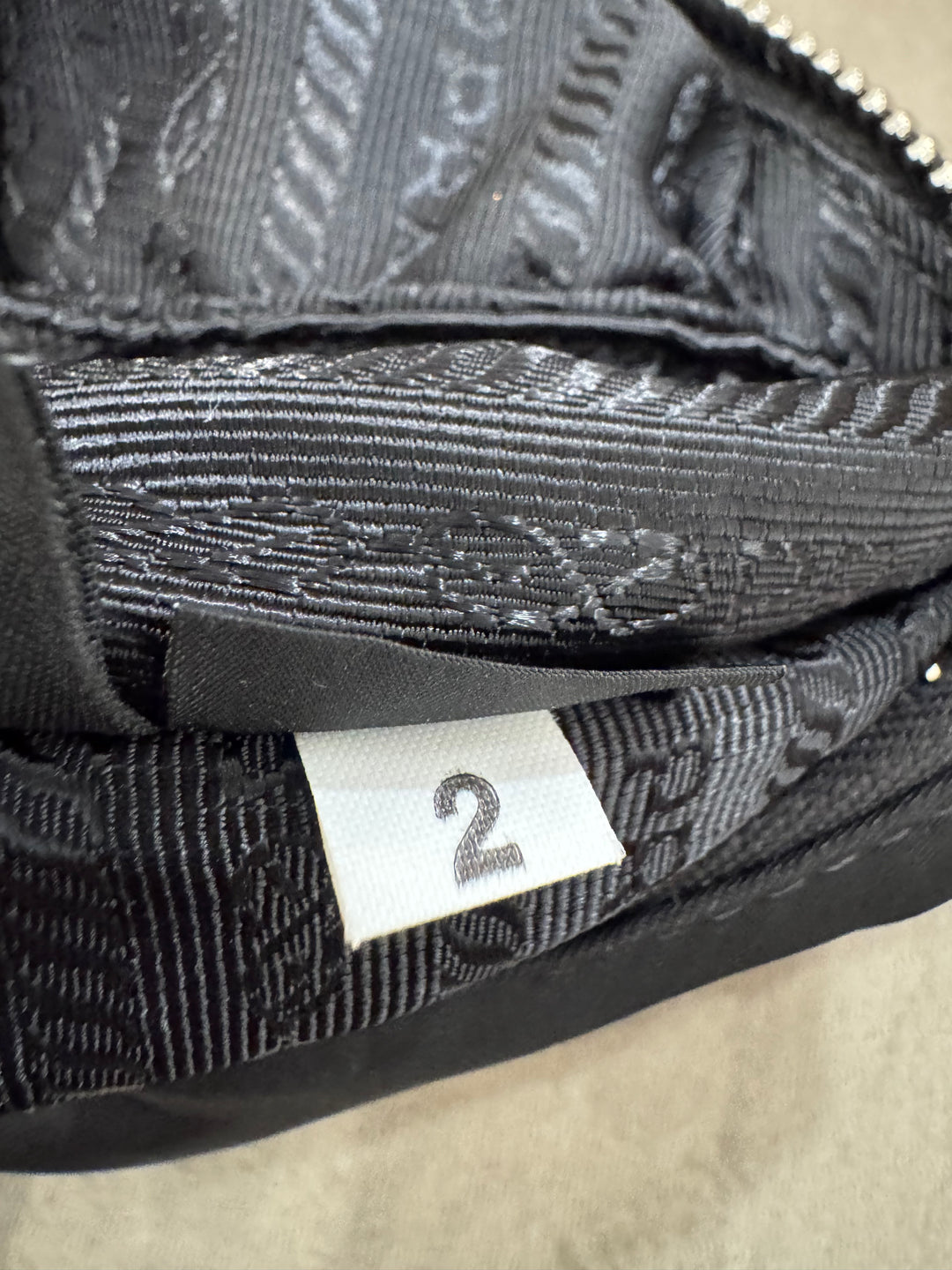 Mini Prada Re-Edition 2005 – Nylon Nero