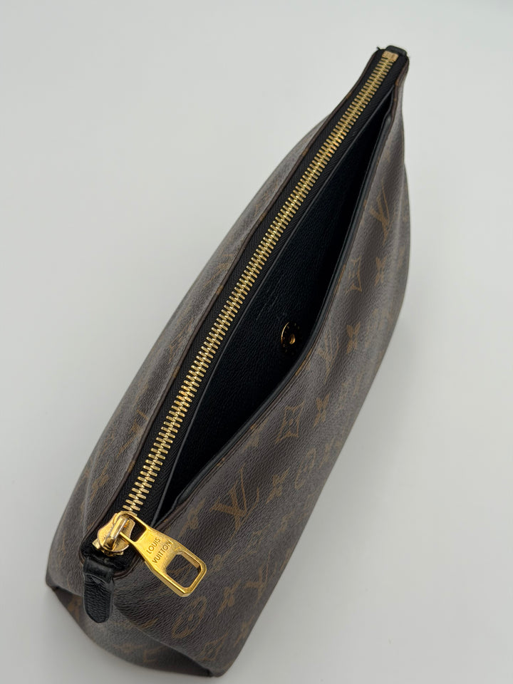 Louis Vuitton Pochette