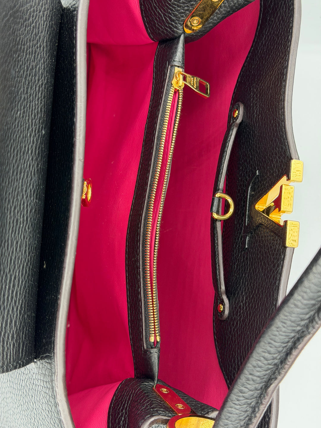 Louis Vuitton Capucines GM