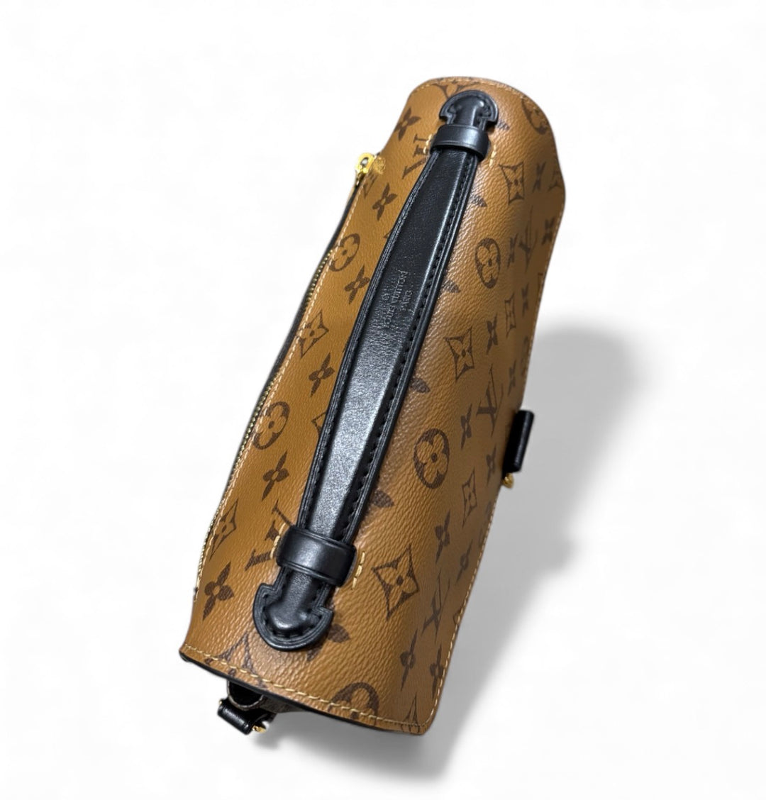 Louis Vuitton Pochette Métis – Reverse