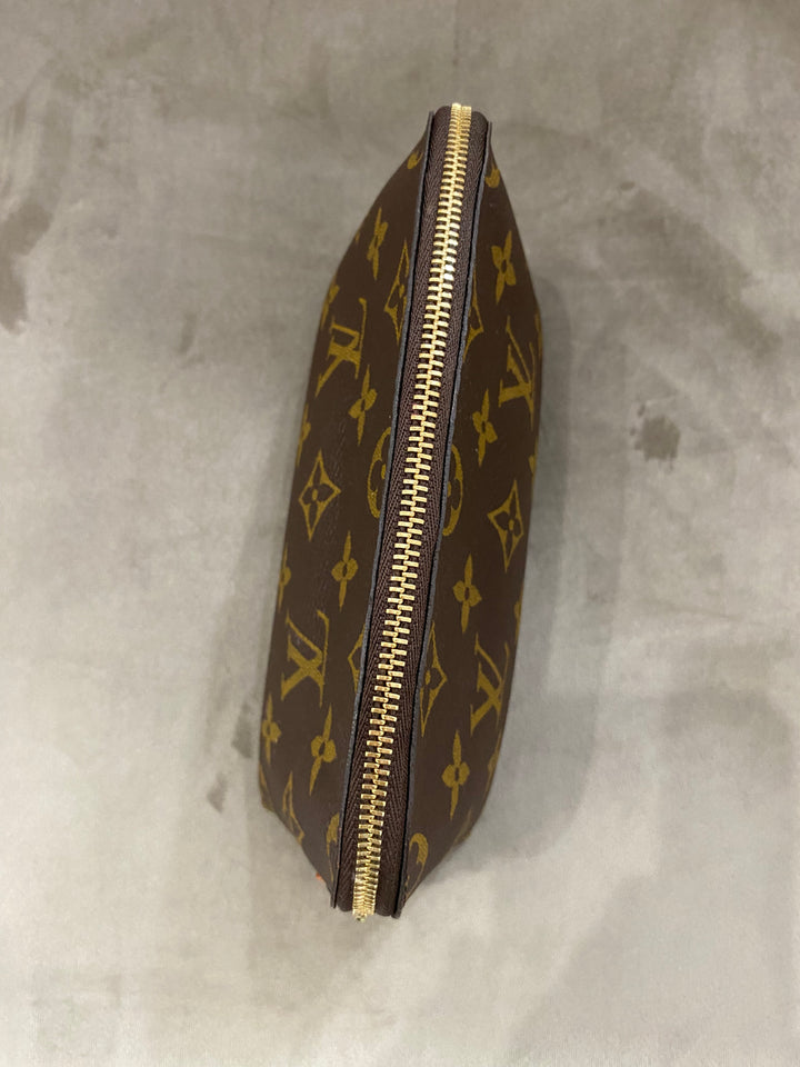 Louis Vuitton Pochette Cosmétique PM