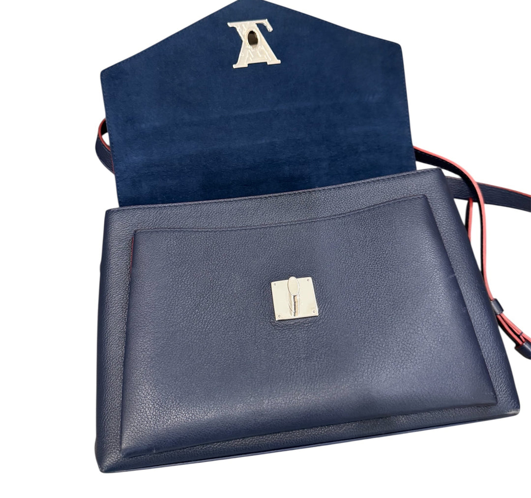 Louis Vuitton LockMe
