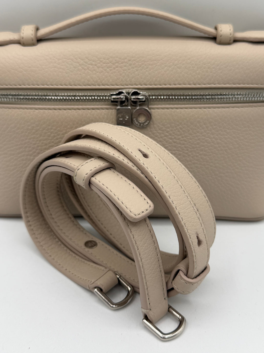 Loro Piana Extra Pocket L19