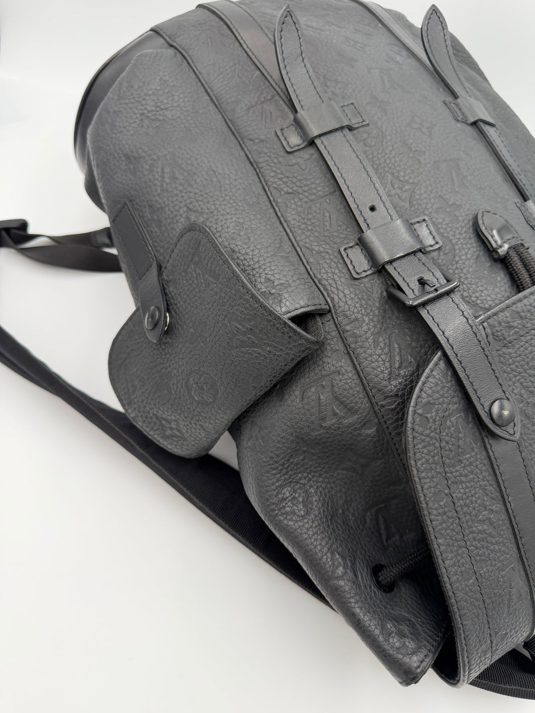 Louis Vuitton Christopher MM