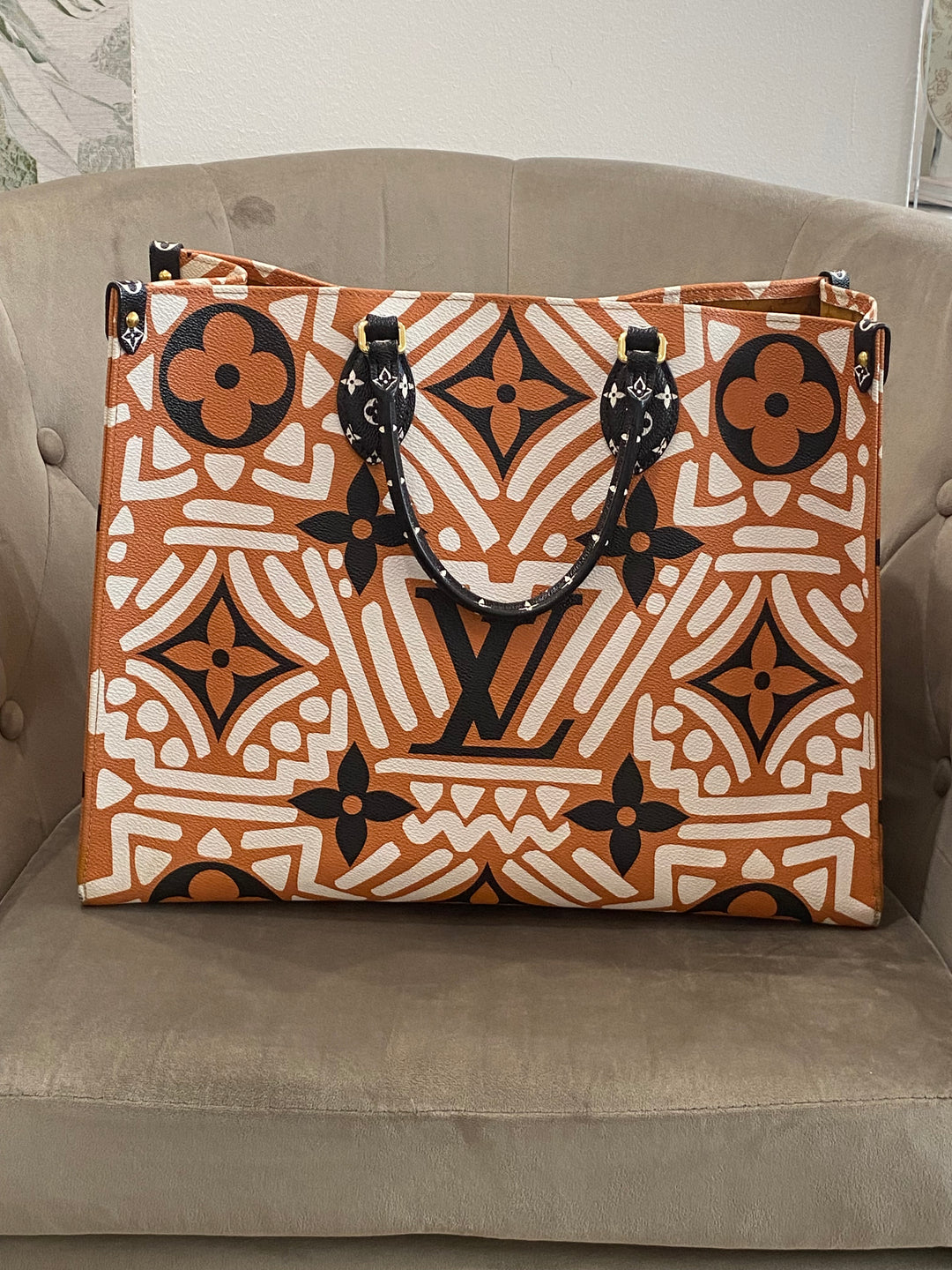 Louis Vuitton OnTheGo GM Crafty Giant Monogram