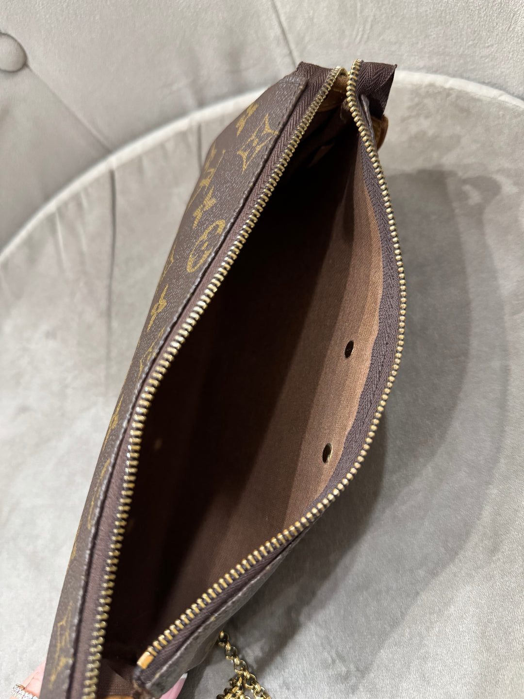 Louis Vuitton Eva Clutch