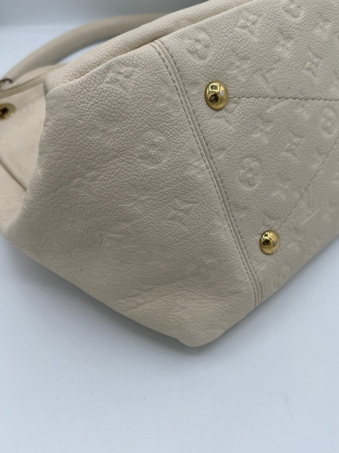 Louis Vuitton Artsy MM – Monogram Empreinte