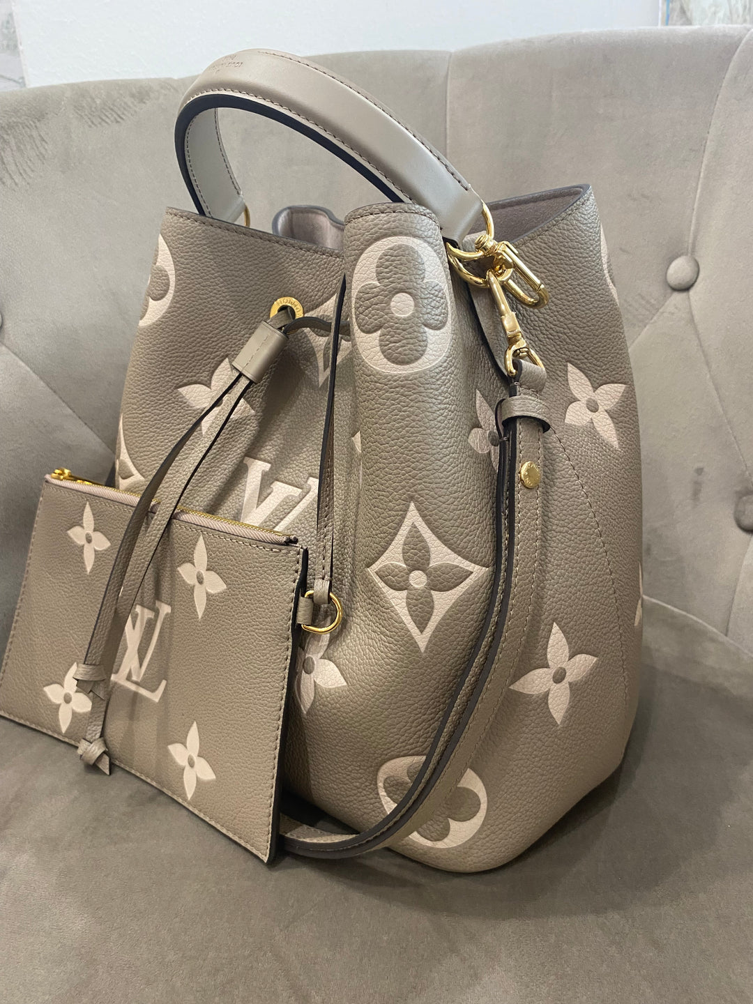 Louis Vuitton Secchiello NéoNoé in Pelle