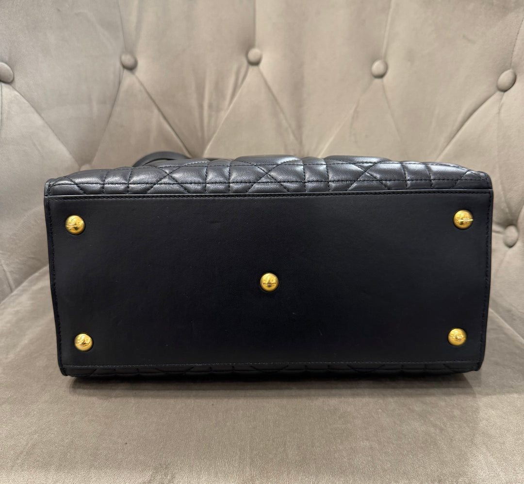 Christian Dior St. Honoré Tote media