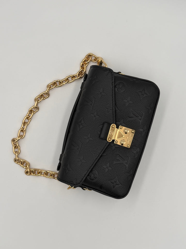Louis Vuitton Pochette Métis East West