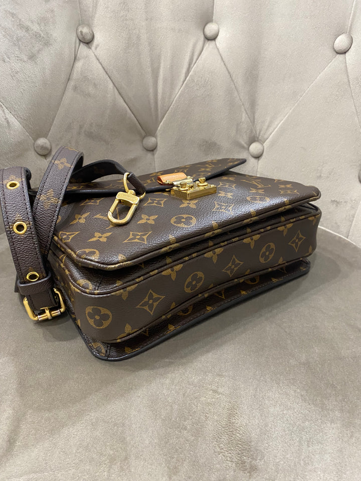 Louis Vuitton Metis