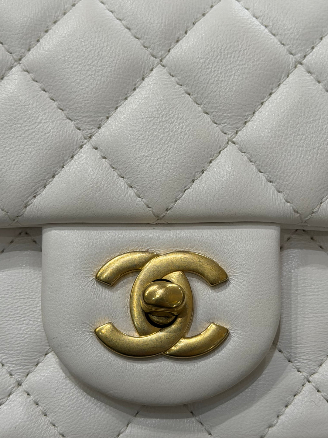 Chanel Mini Classic Flap Camélia Crush