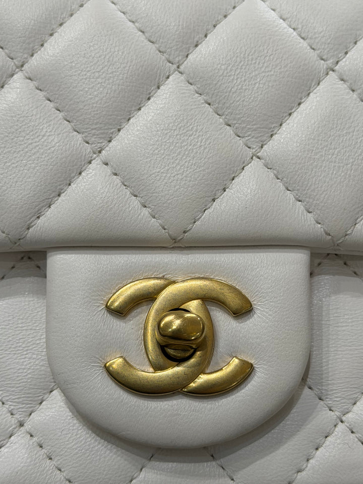 Chanel Mini Classic Flap Camélia Crush