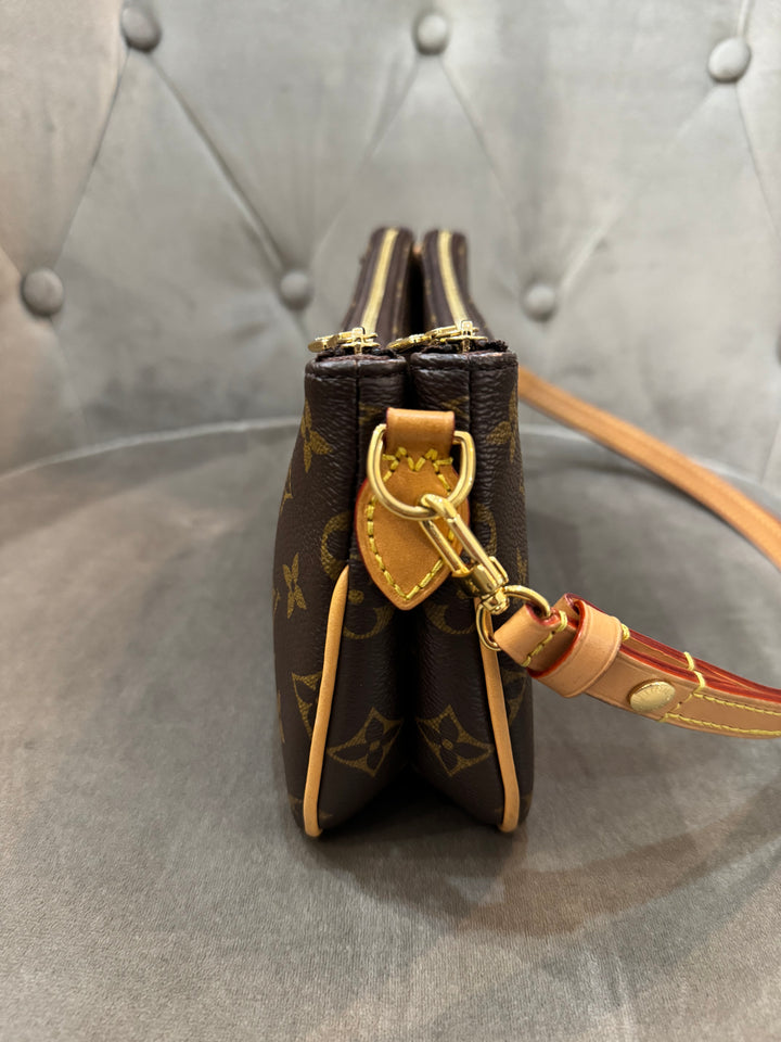 Pochette Liv Louis Vuitton