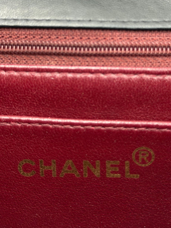 Chanel Diana blu notte