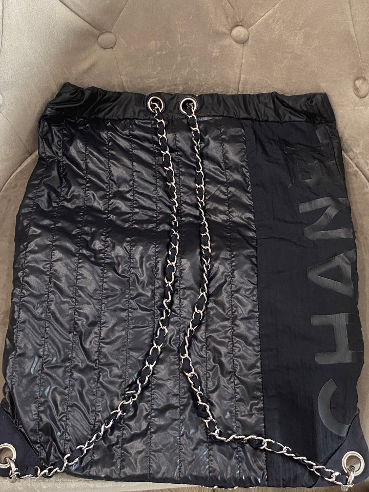 CHANEL Zaino a Catena Nylon Nero