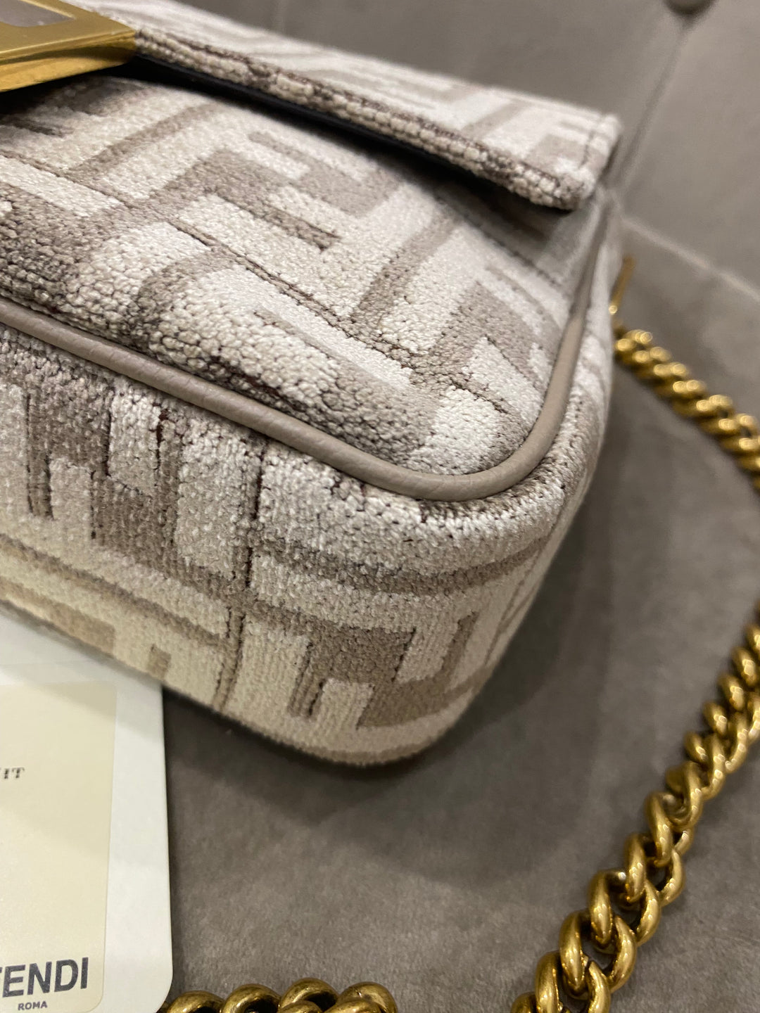 Borsa Baguette Fendi in Ciniglia jacquard