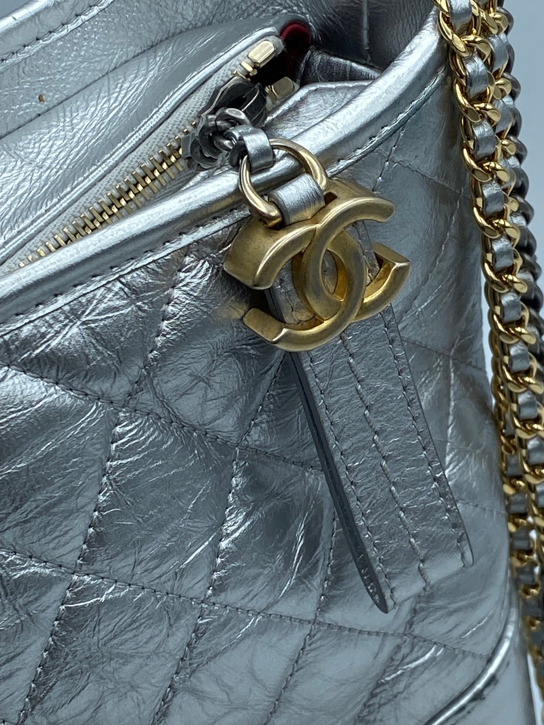 Chanel Gabrielle Hobo 2018 Bag Diamond Gabrielle Quilted Aged Medium Metallic Silver