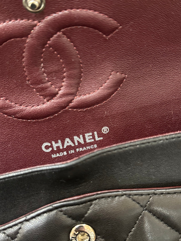 Chanel Classic Flap Media