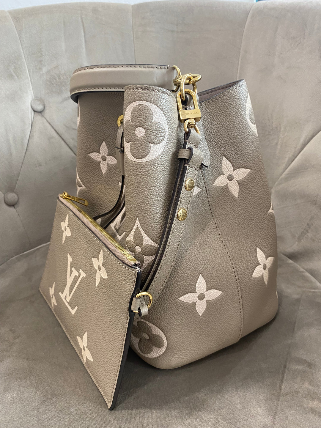 Louis Vuitton Secchiello NéoNoé in Pelle