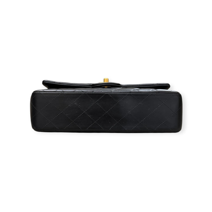 Chanel Classic flap media