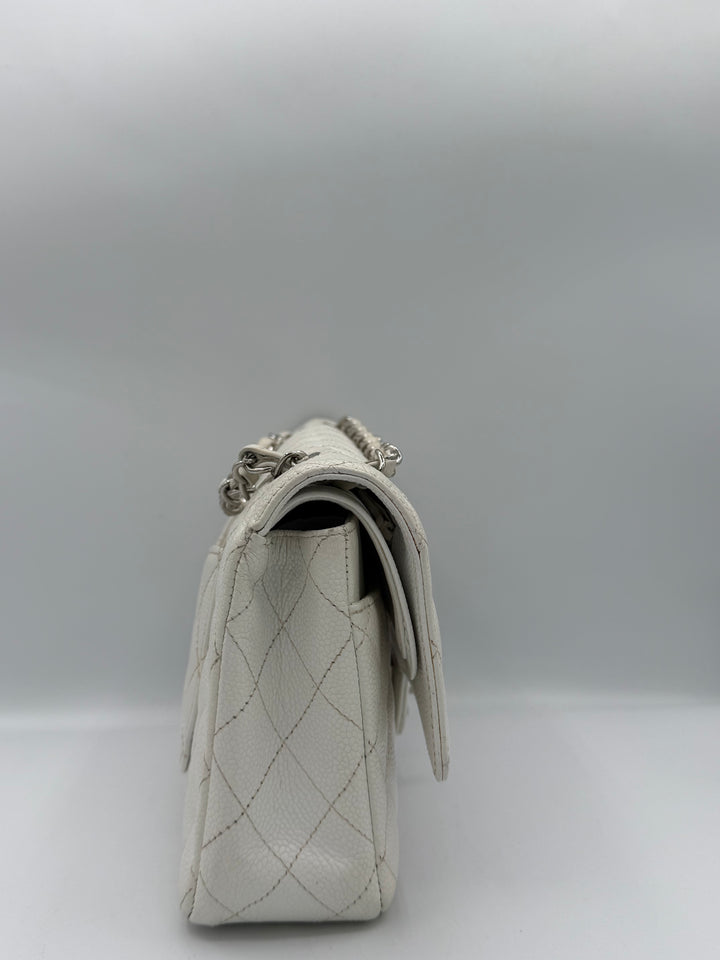 Chanel Classic flap media