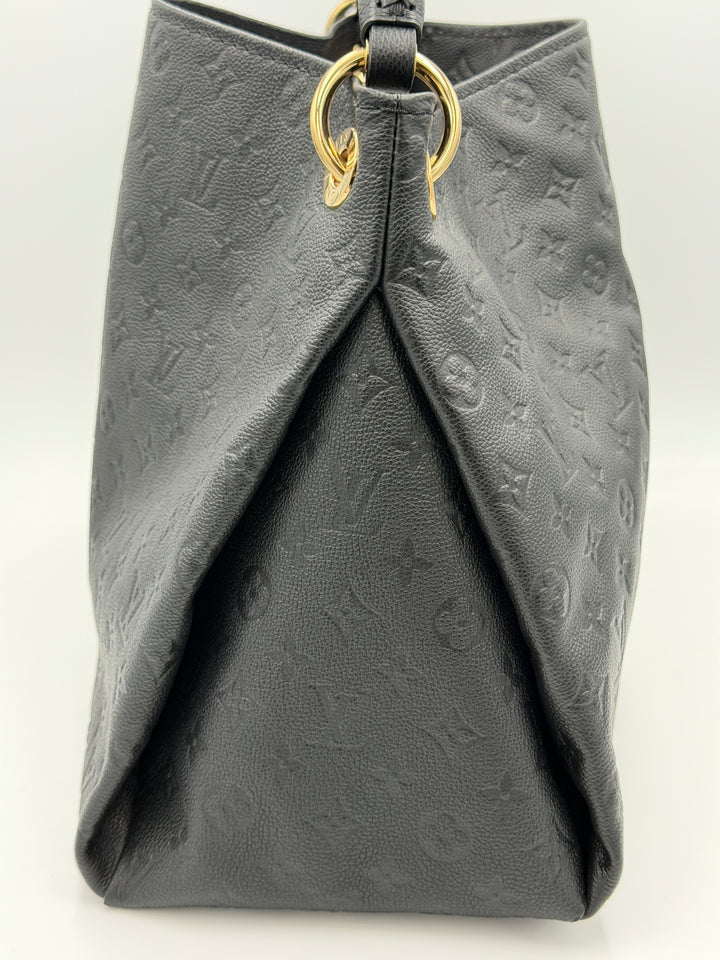 Louis Vuitton Artsy MM