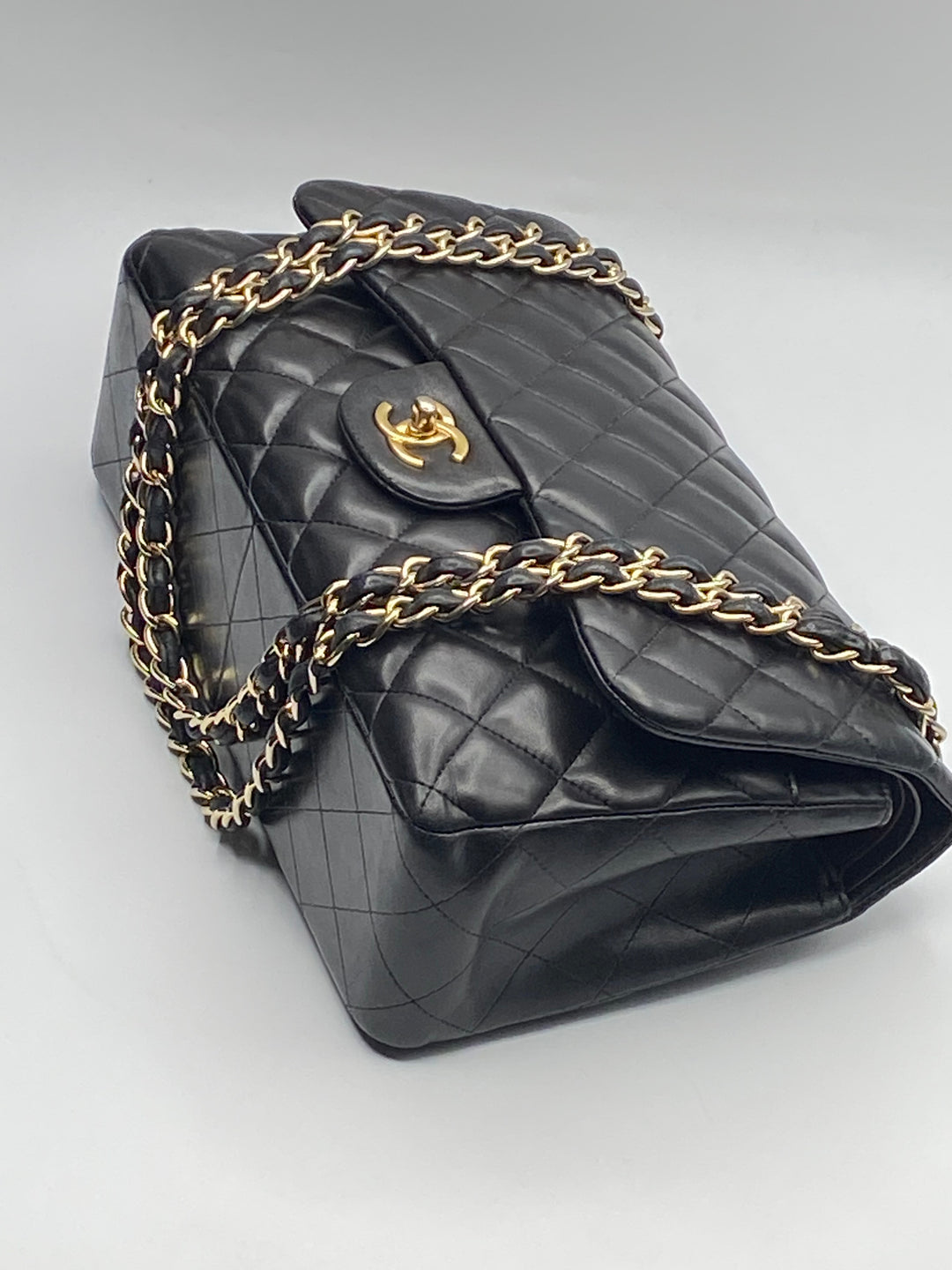 Chanel classica jumbo