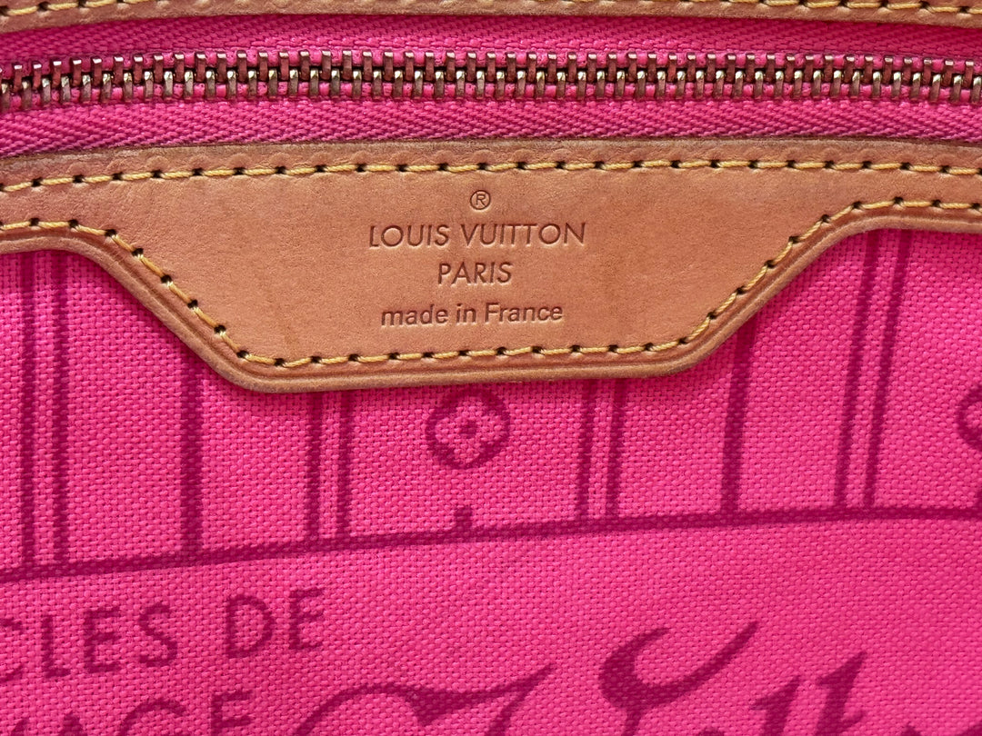 Louis Vuitton Neverfull MM Monogram Roses