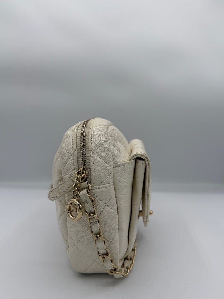 Chanel camera bag in pelle martellata