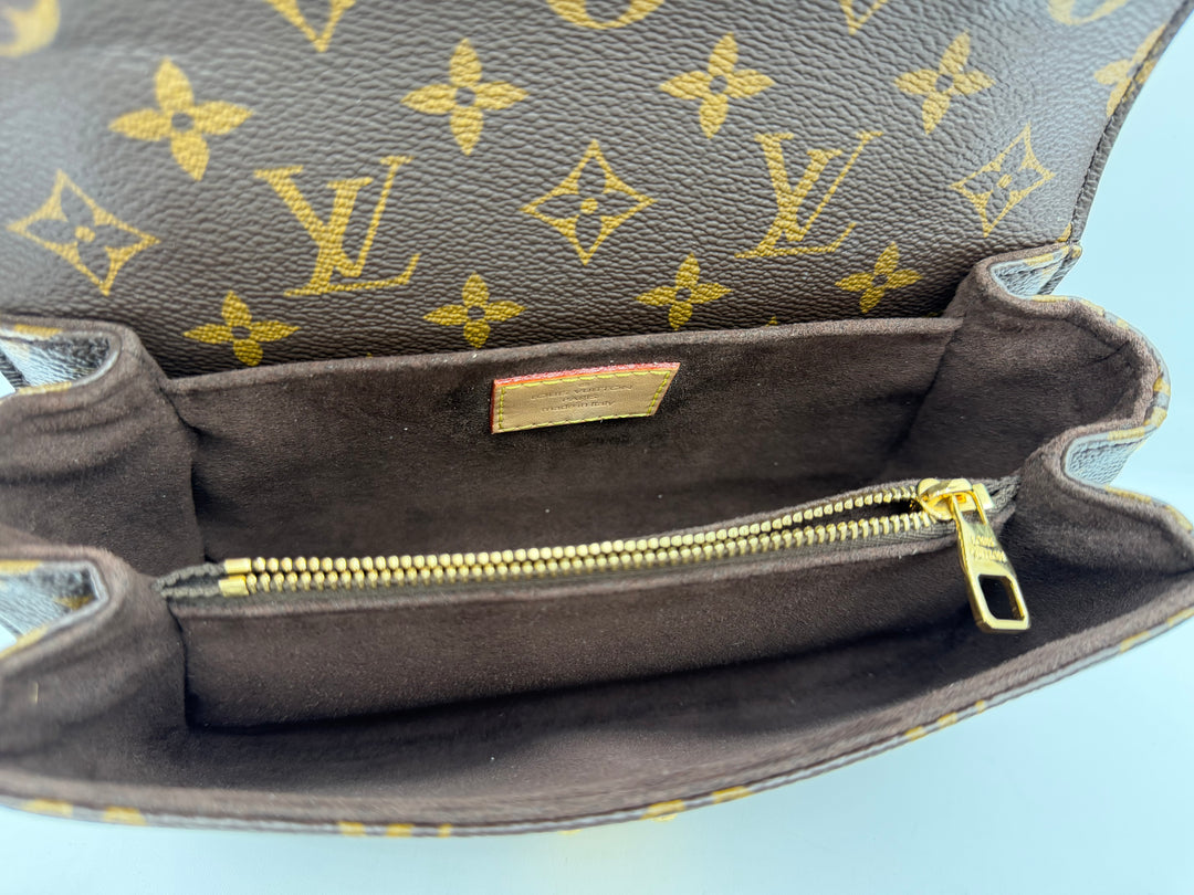 Louis Vuitton metis east west