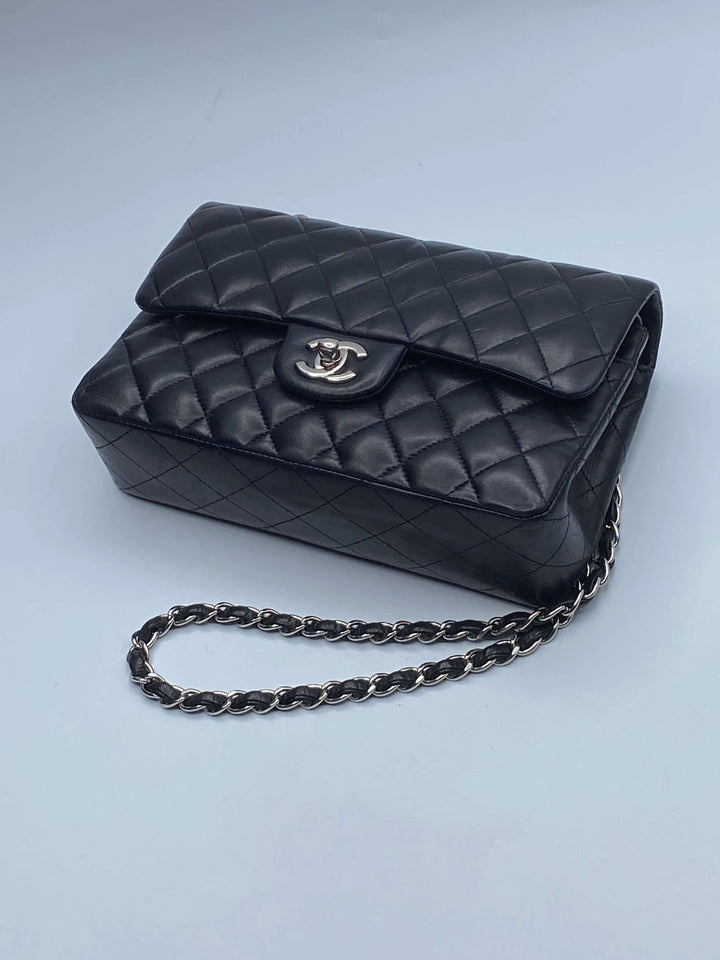 Chanel classica small 23cm