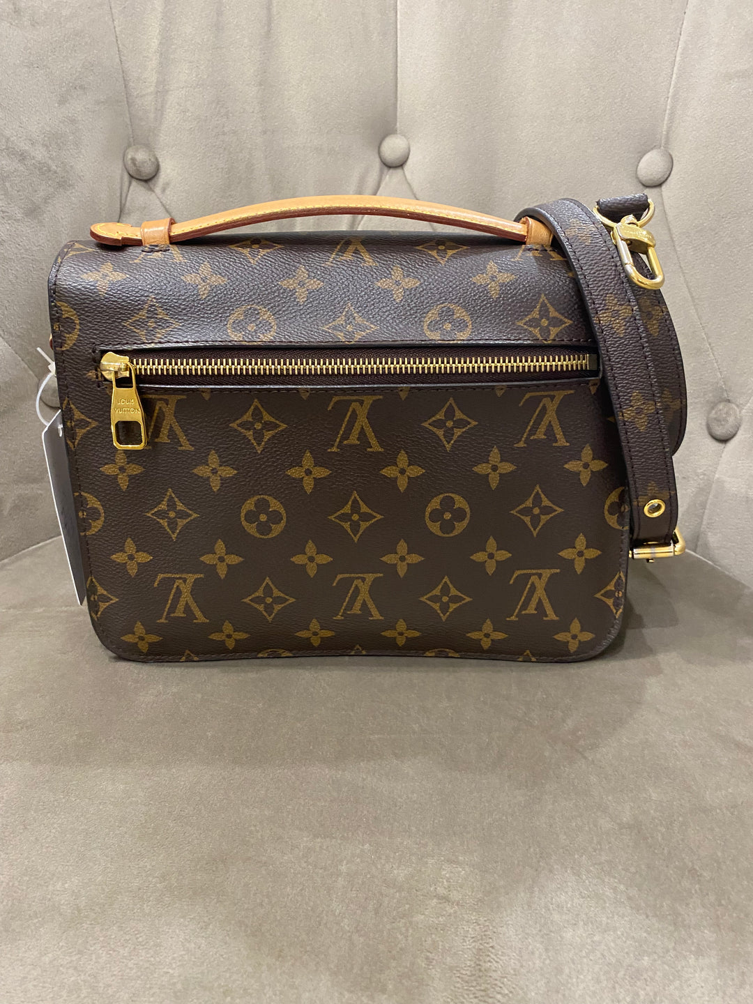 Louis Vuitton Metis