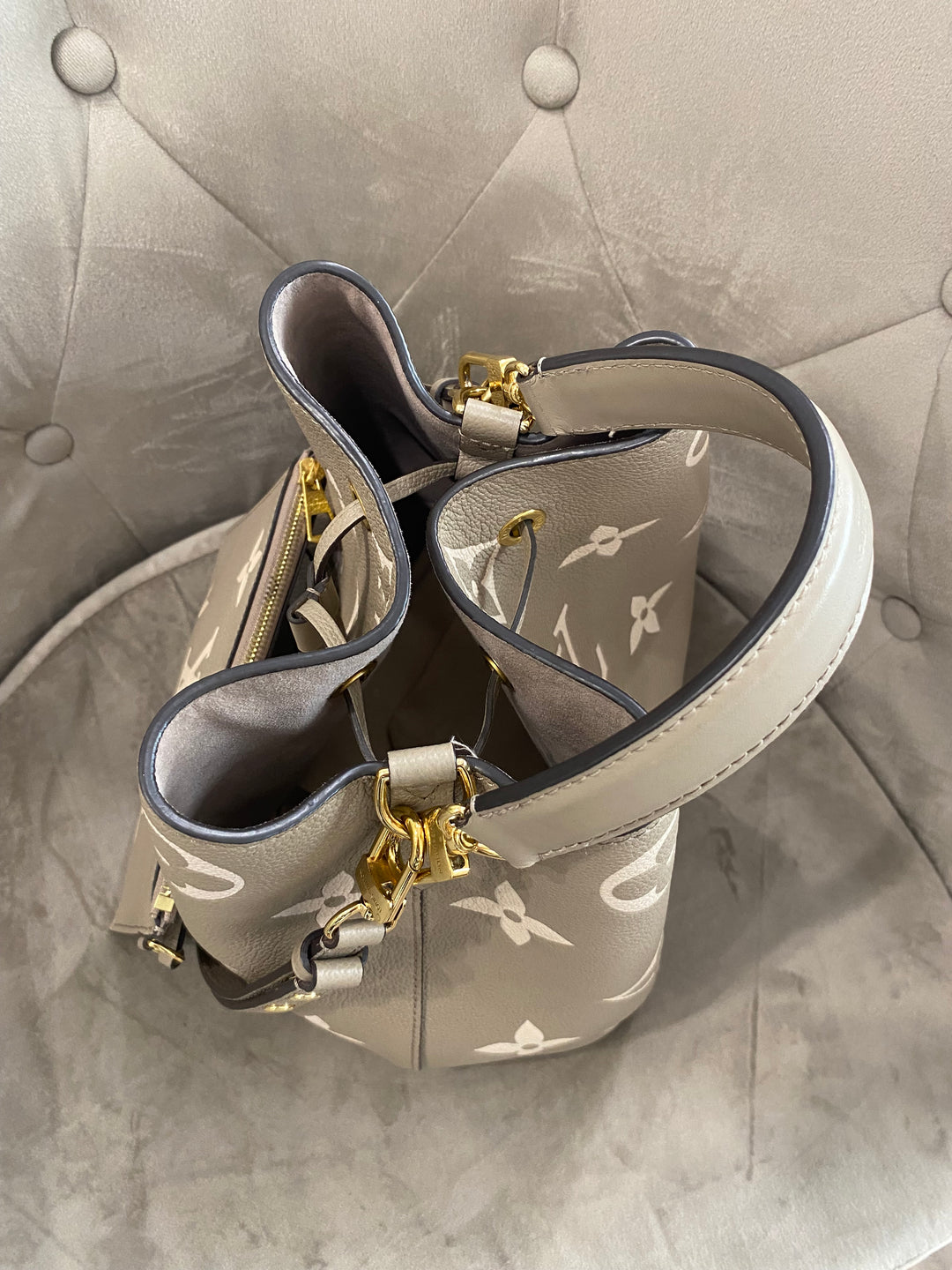 Louis Vuitton Secchiello NéoNoé in Pelle