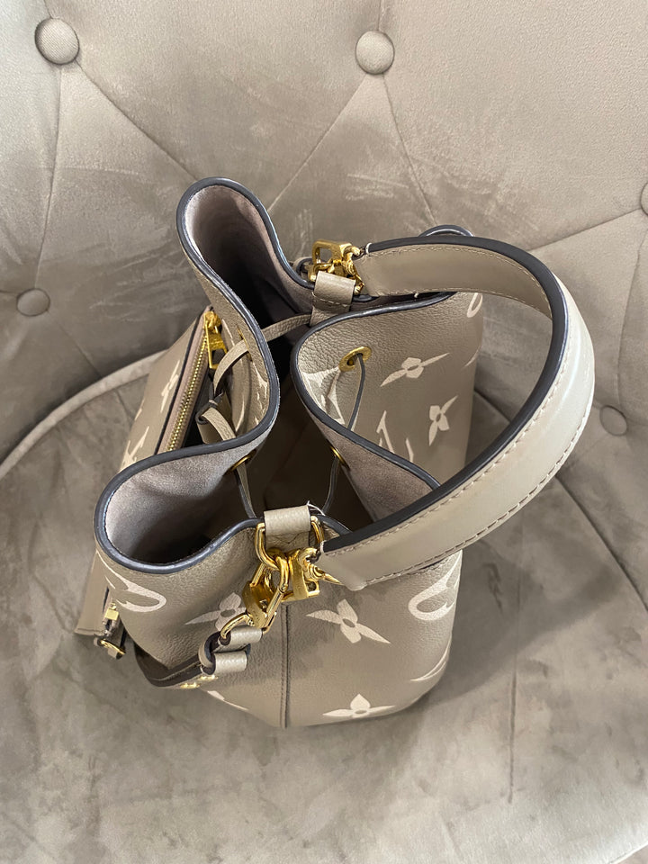 Louis Vuitton Secchiello NéoNoé in Pelle