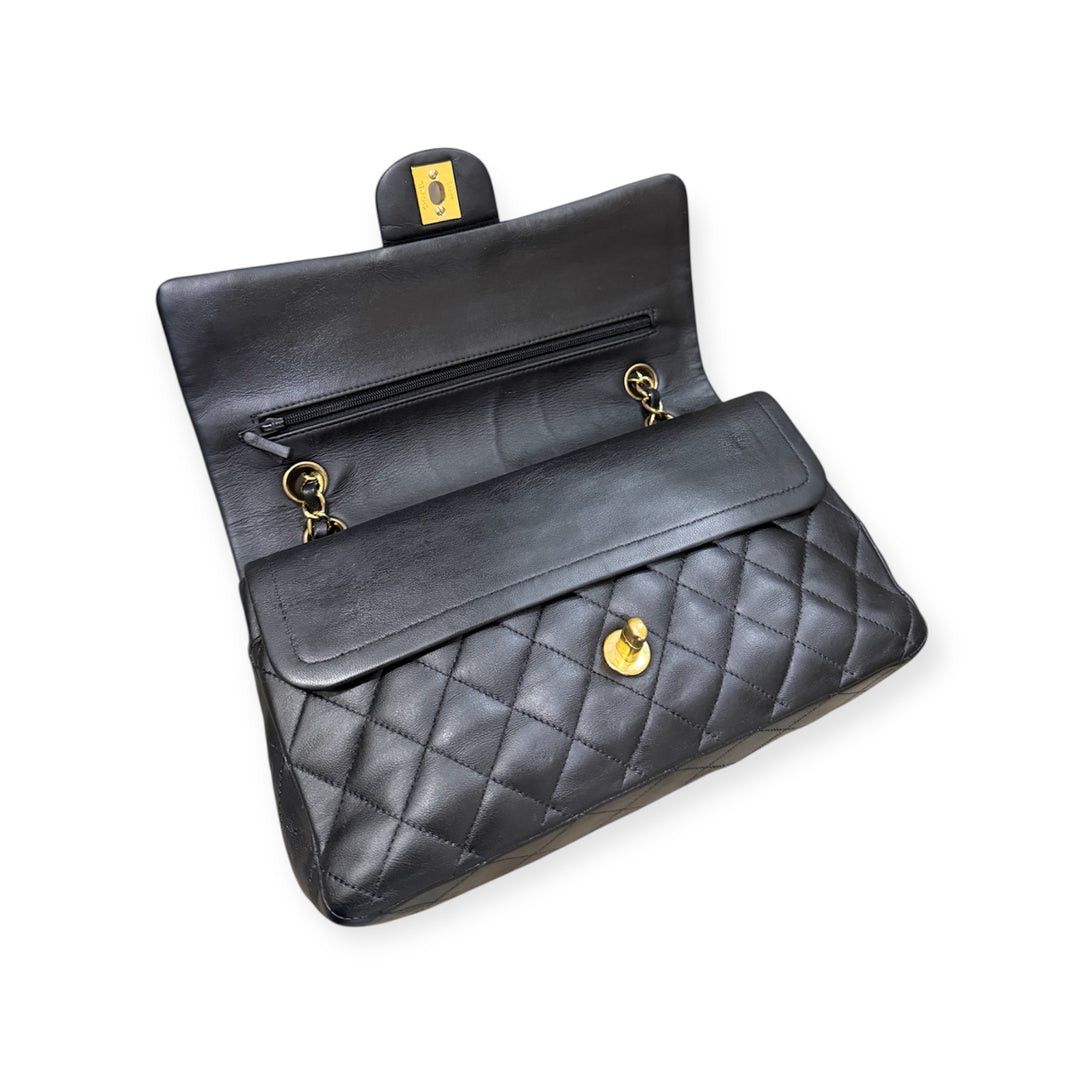 Chanel Classic Flap Media