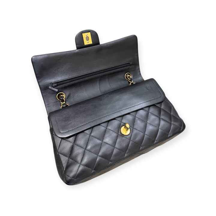 Chanel Classic Flap Media