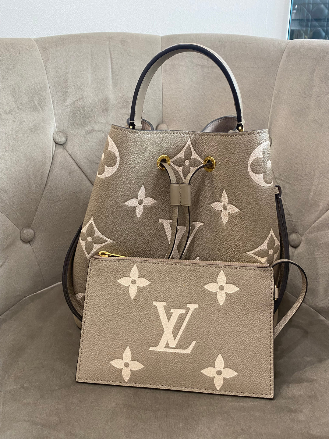 Louis Vuitton Secchiello NéoNoé in Pelle
