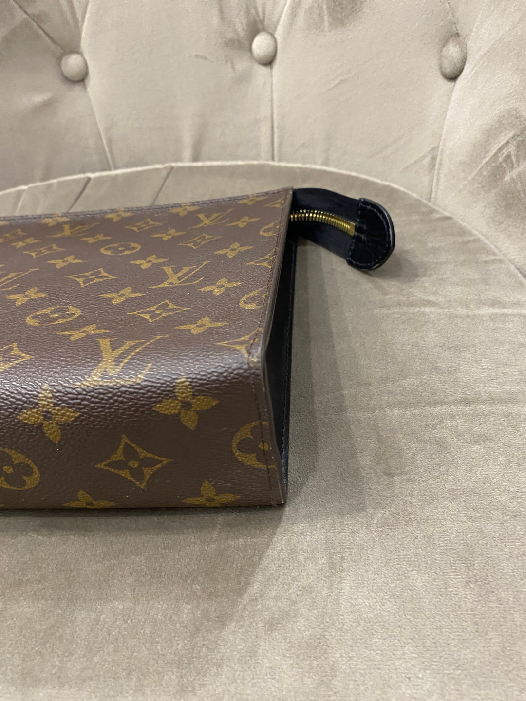 Louis Vuitton Trousse Toilette NM