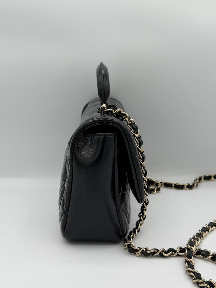 Chanel Mini Flap con manico